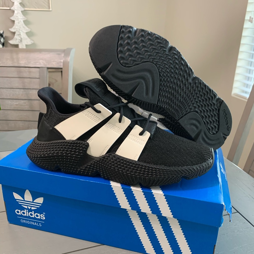 Adidas prophere Oreos